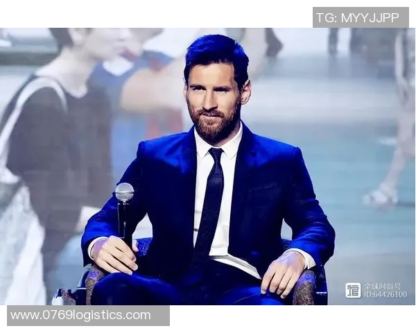 足球明星优雅西装亮相盛典展现风采与魅力引领时尚潮流